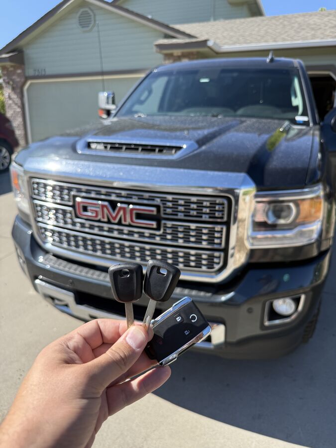GMC Sierra Denali transponder keys and remote fob cut and programmed in Spokane County
