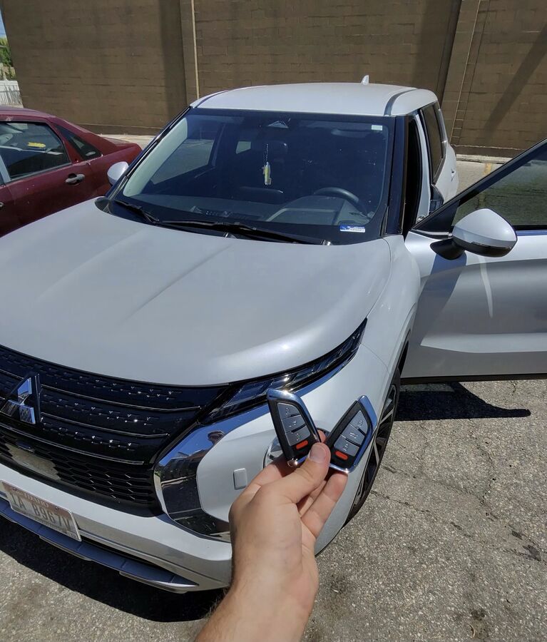 Mitsubishi Outlander smart key fobs replaced and programmed in Spokane County